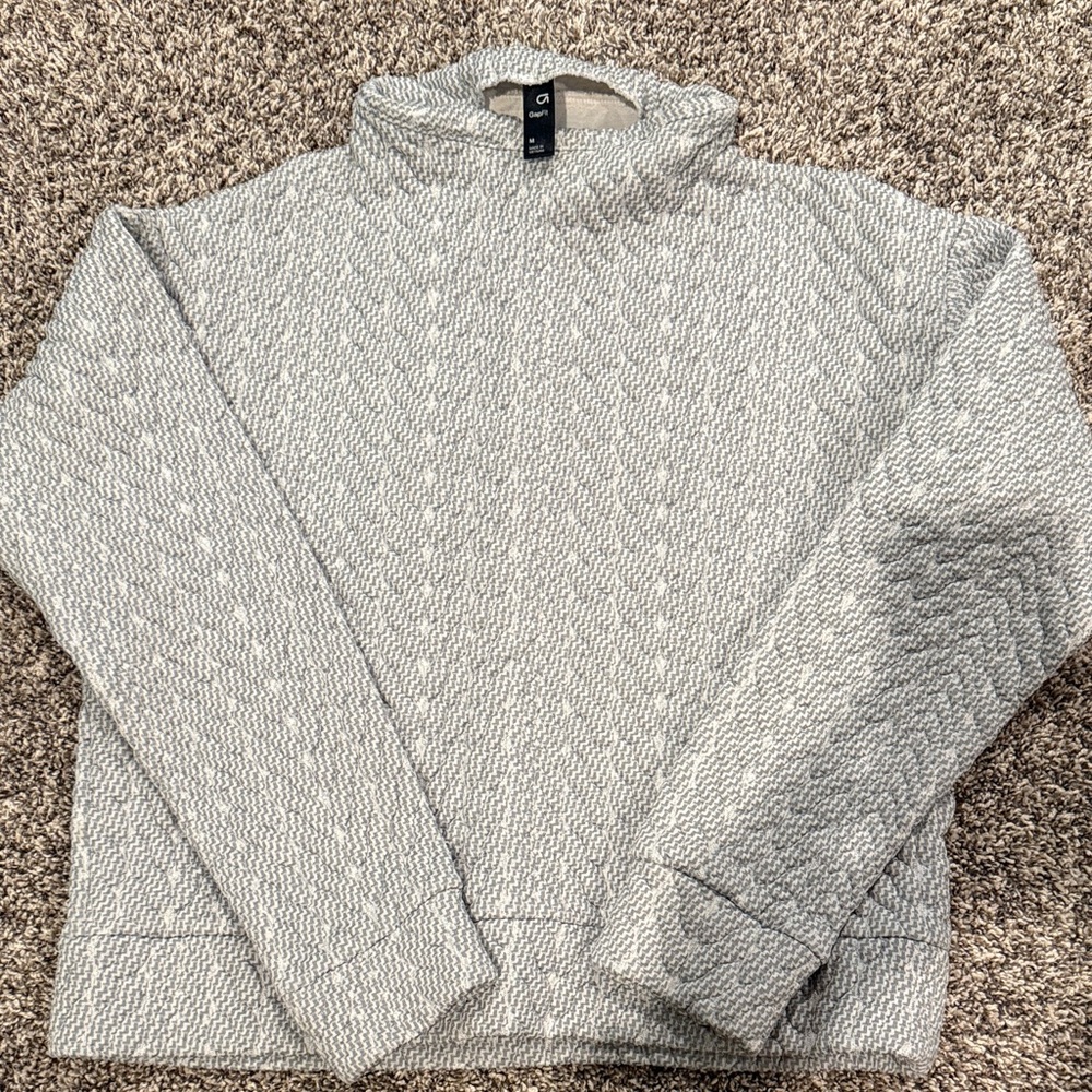 GAP Light Gray Women’s Short Mock Turtleneck Sweater